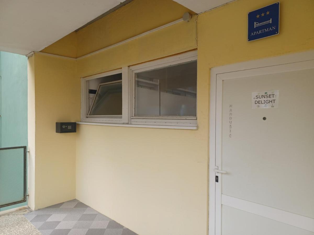 Apartamento Sunset Delight In Old Town Zadar Exterior foto