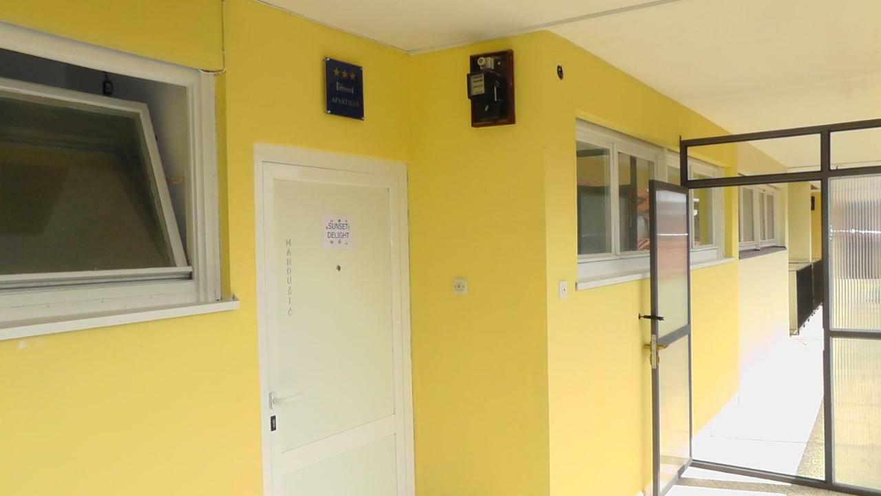 Apartamento Sunset Delight In Old Town Zadar Exterior foto